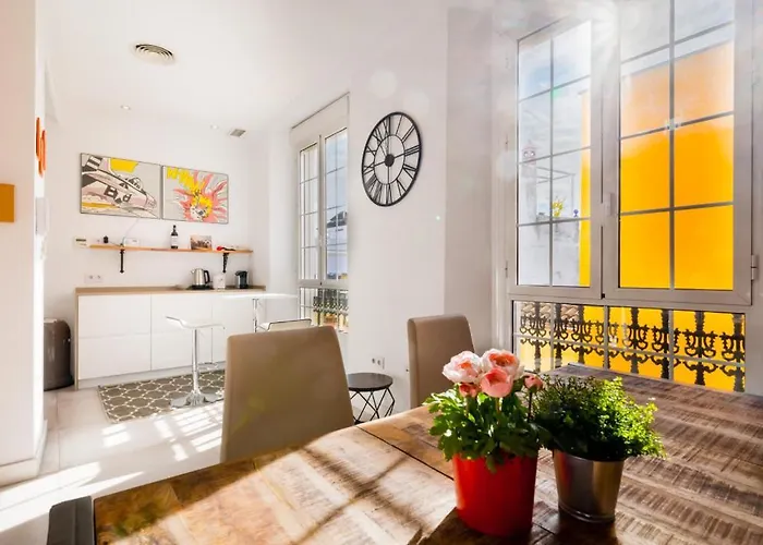 Beautiful Penthouse With Terrace - San Luis - 2bdr Σεβίλλη