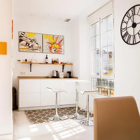 Minty - San Luis Terrace Apartment